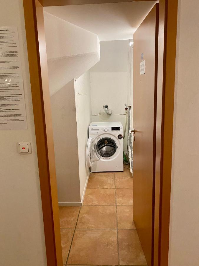 Komfortables Doppelzimmer In Kehl Goldscheuer - 1A Guesthouse エクステリア 写真