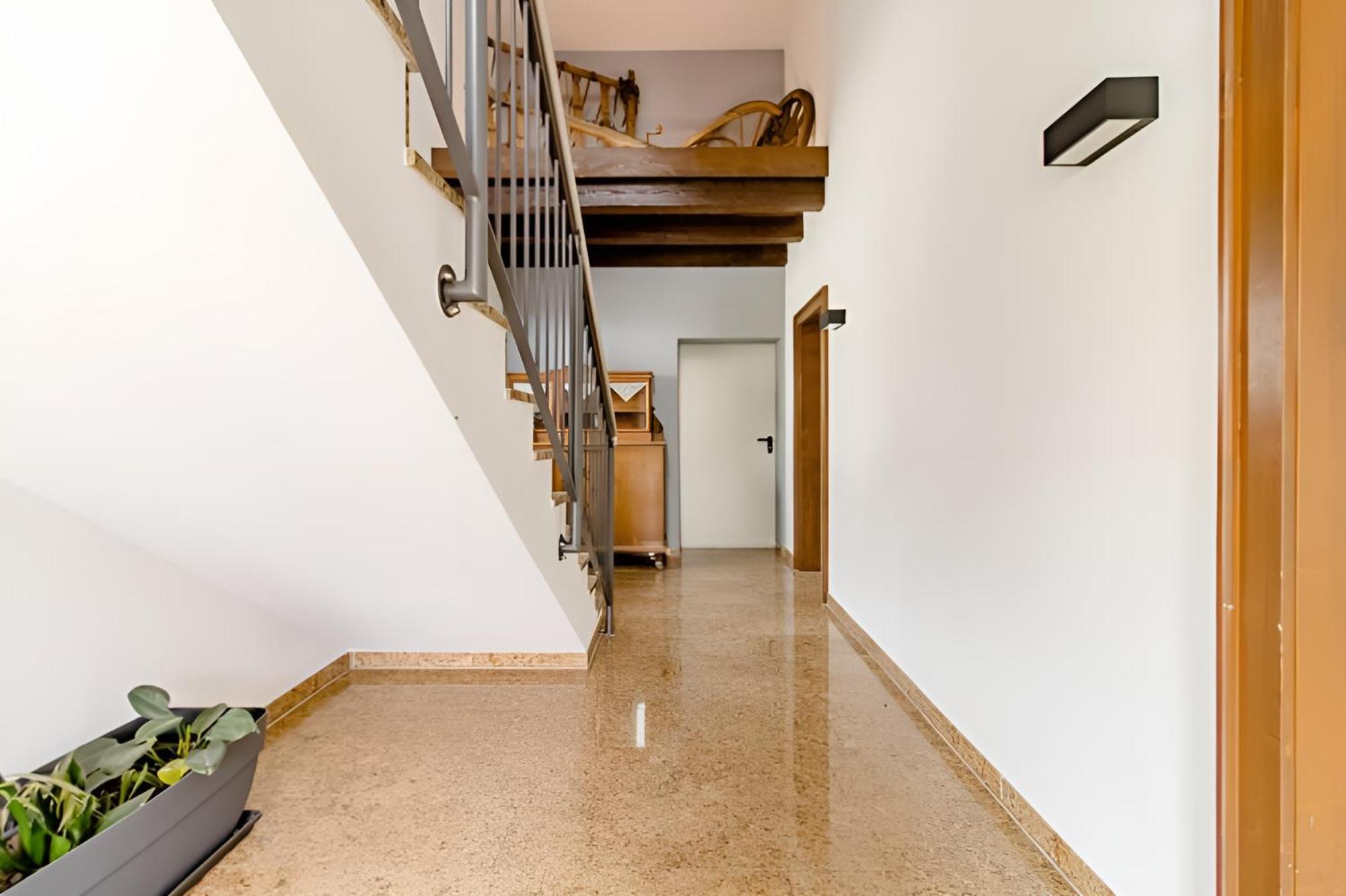 Komfortables Doppelzimmer In Kehl Goldscheuer - 1A Guesthouse エクステリア 写真
